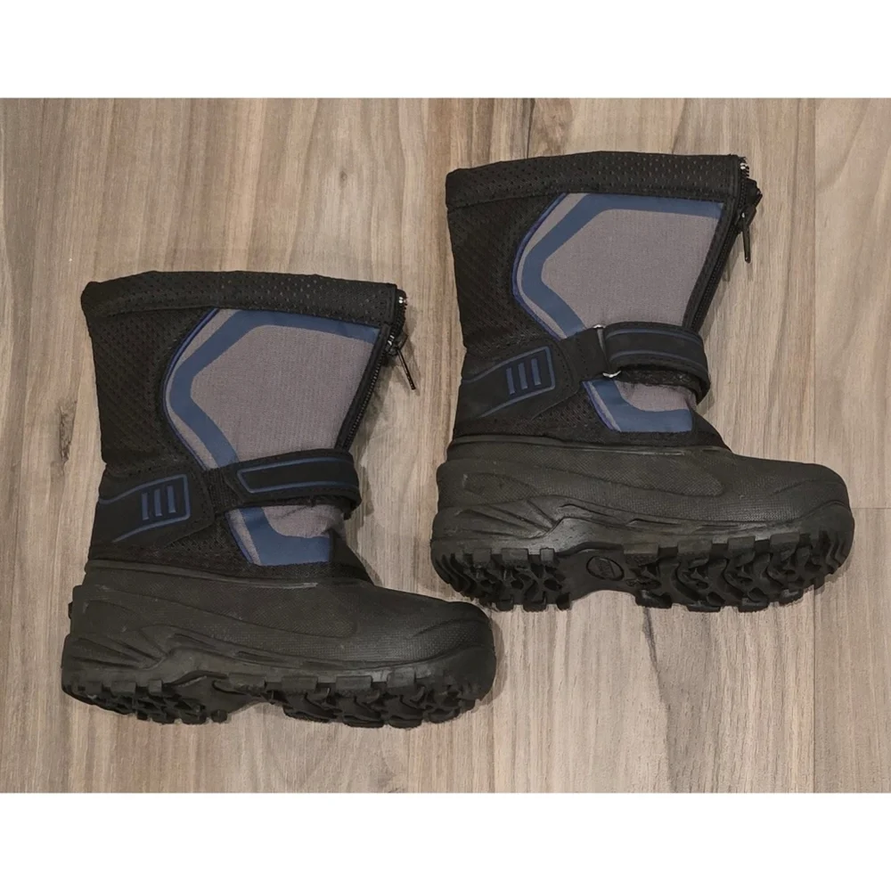 Magellan Outdoor Thinsulate Toddler Boys Boot Size 9